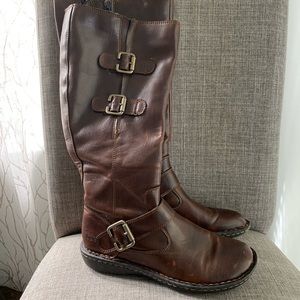 Boots by Boc